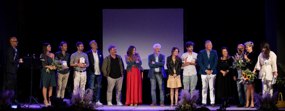 Cinquantatre compagnie teatrali per il premio città di Leonforte