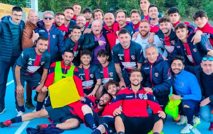 Calcio, il Troina vince e resta sul carro dei play-off