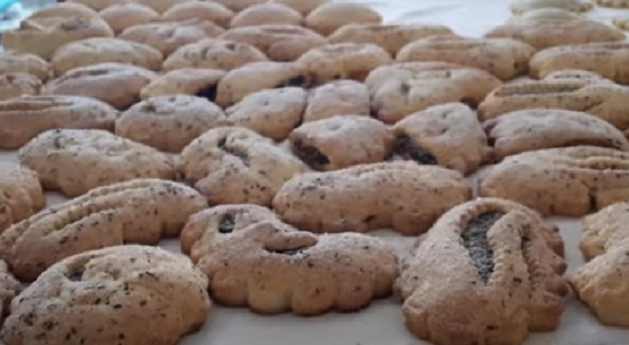 Dolci Natale, tra panettone e pandoro spuntano i buccellati di Enna