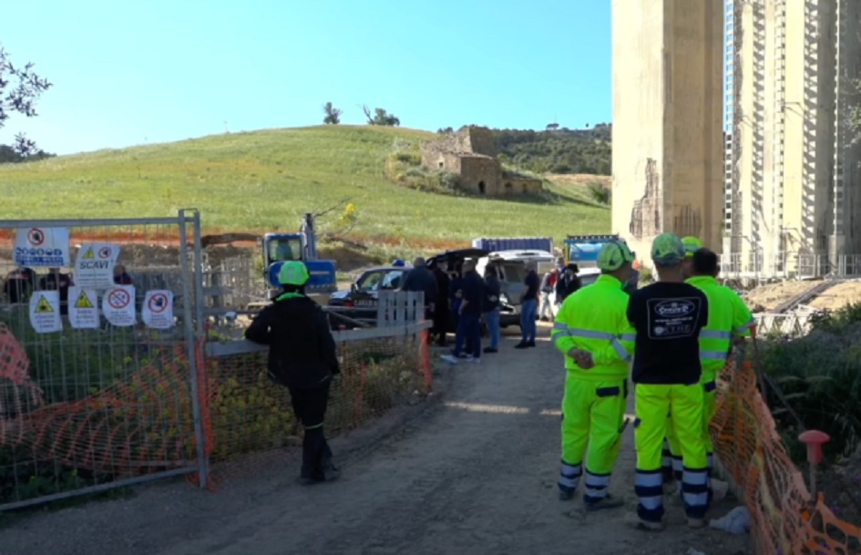 Operai precipitati dal cantiere di Enna dell’autostrada, chiesto processo per 3