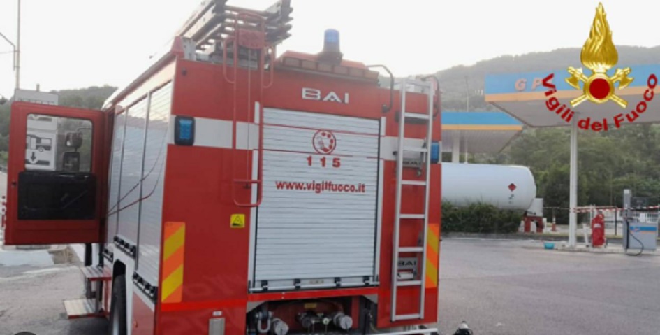 Fuga gas, rientrate a casa le 20 famiglie evacuate, controlli sui lavori