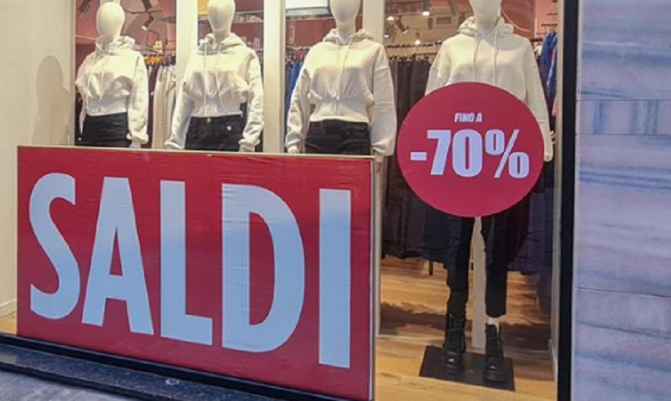 Saldi, la corsa agli acquisti dal 4 gennaio