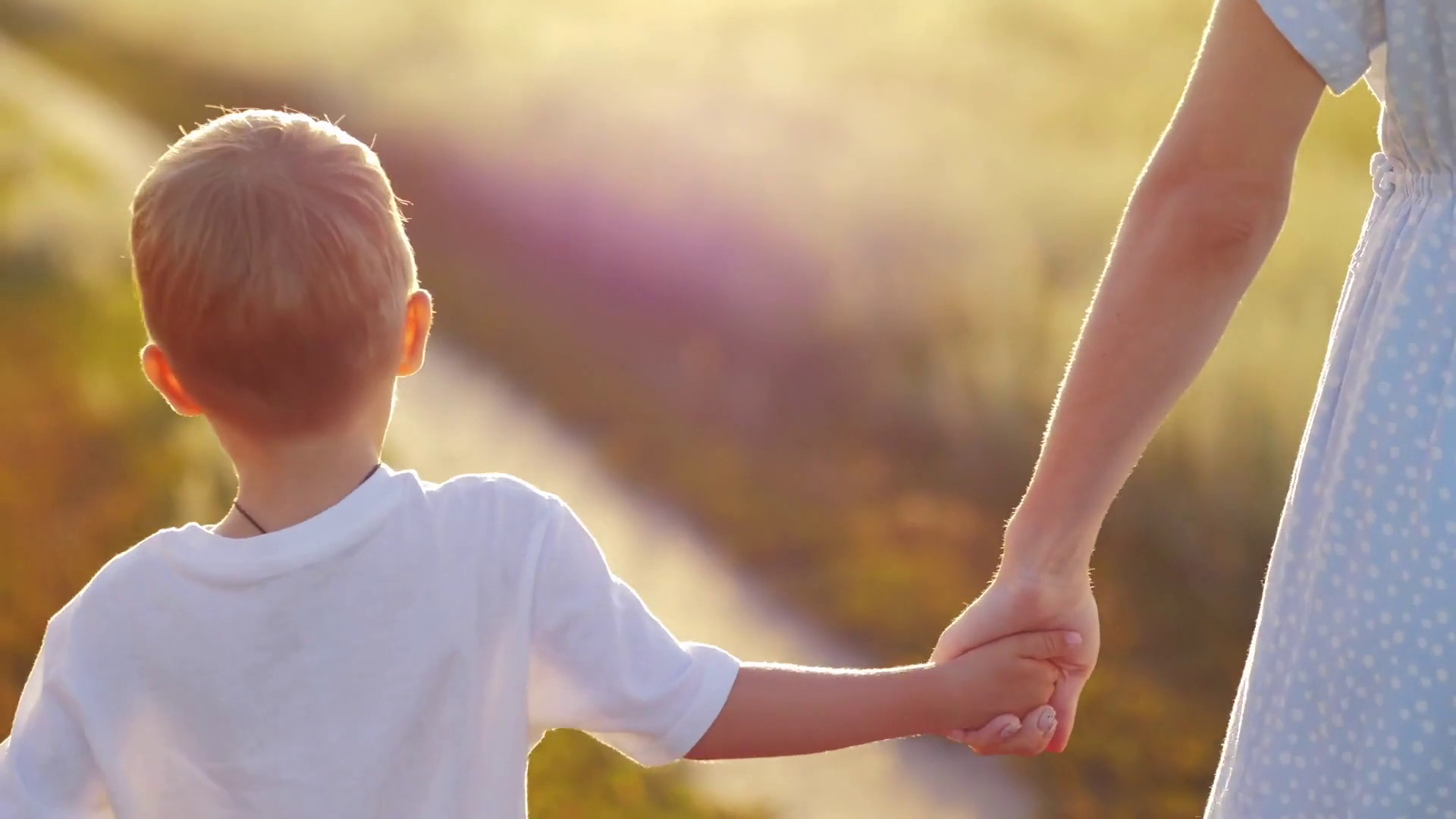 Lavoro, al via il bonus mamme