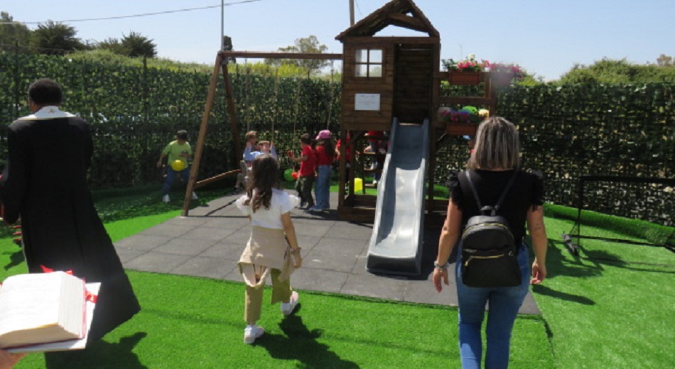 Carcere, festa con i bambini nel nuovo parco giochi (FOTO)