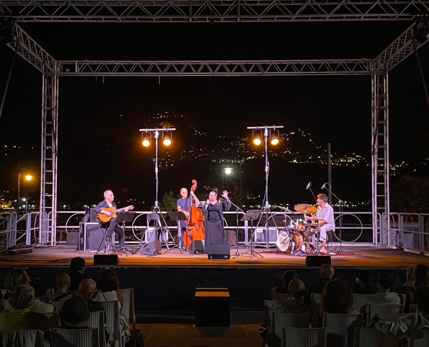 MUSICA: applausi per Elisa Nocita al Parco di Naxos per “Donne in Jazz”