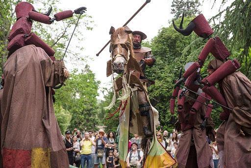 Festival Tale’ Tale’ Talia: Don Chisciotte versione teatro di strada chiuderà ad Aidone ed Enna la parte estiva del cartellone venerdì 13 e sabato 14 settembre