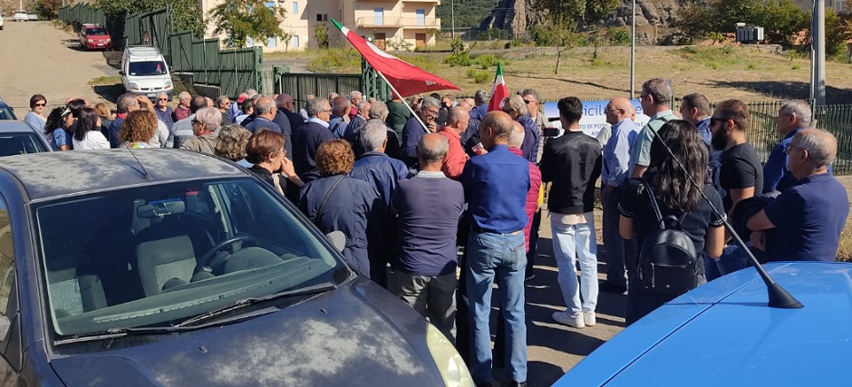 Troina assetata, sindaco guida la protesta, sit in all’Ancipa