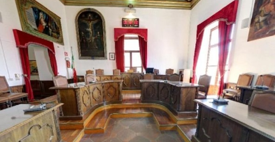 Fondi Pnrr persi, opposizione sfida Cammarata in aula